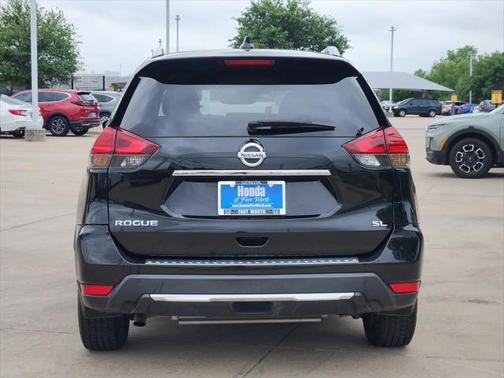 2017 Nissan Rogue SL