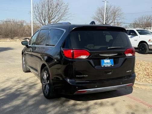 2017 Chrysler Pacifica Limited