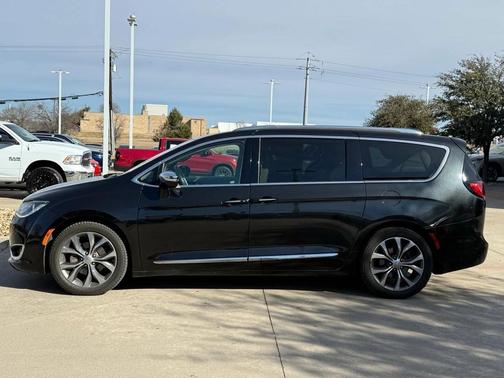 2017 Chrysler Pacifica Limited