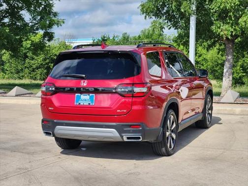 2023 Honda Pilot AWD Elite