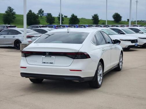 2025 Honda Accord LX 1.5T
