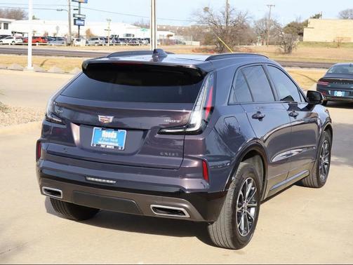 2025 Cadillac XT4 Sport