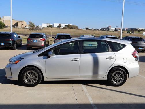 2016 Toyota Prius v Two