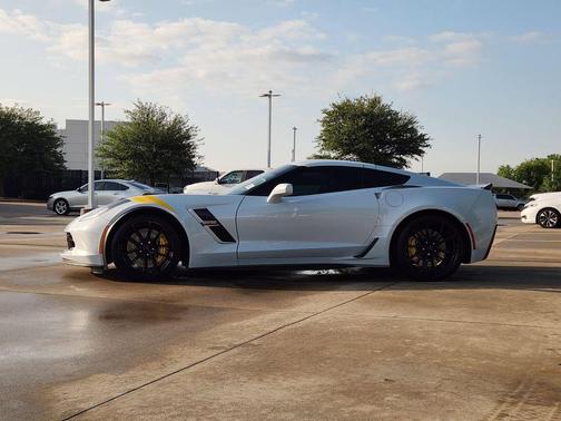 Ceramic Matrix Gray Metallic 2018 Chevrolet Corvette Grand Sport