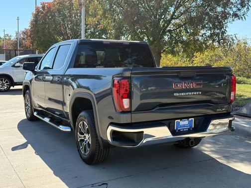 2020 GMC Sierra 1500 SLE