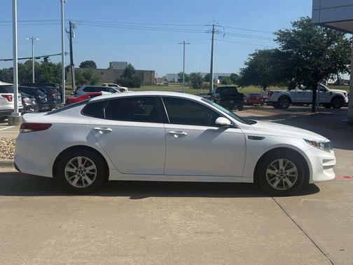 Snow White Pearl 2016 Kia Optima LX