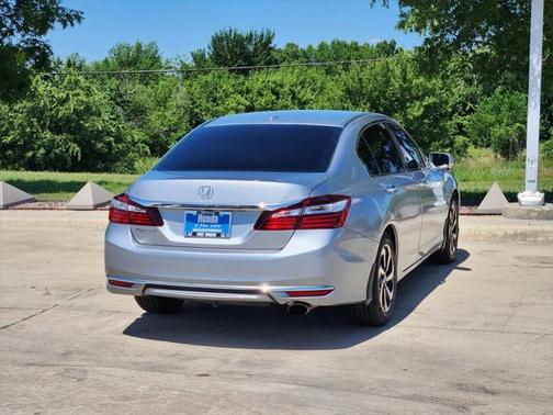 2017 Honda Accord EX-L w/Navigation & Honda Sensing
