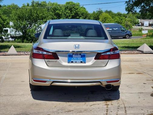 2016 Honda Accord LX