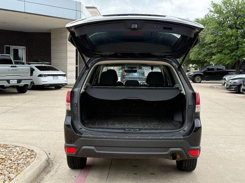 Crystal Black Silica 2020 Subaru Forester Premium