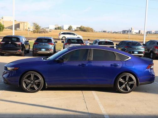 2023 Honda Accord Hybrid Base