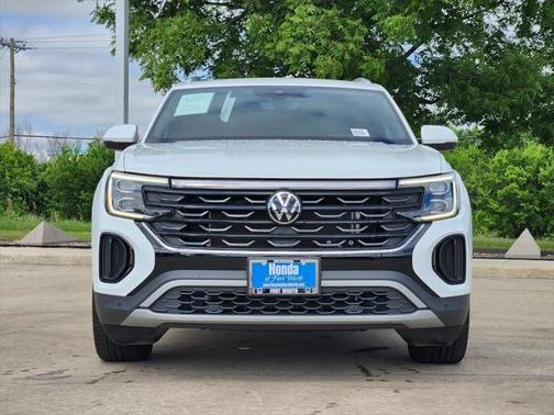2024 Volkswagen Atlas Cross Sport 2.0T SE w/Technology 4MOTION
