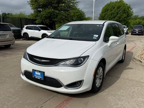 2019 Chrysler Pacifica Touring Plus