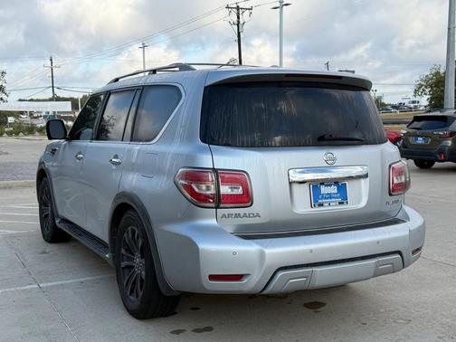 2017 Nissan Armada Platinum