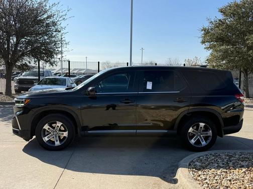 2023 Honda Pilot AWD EX-L 8 Passenger
