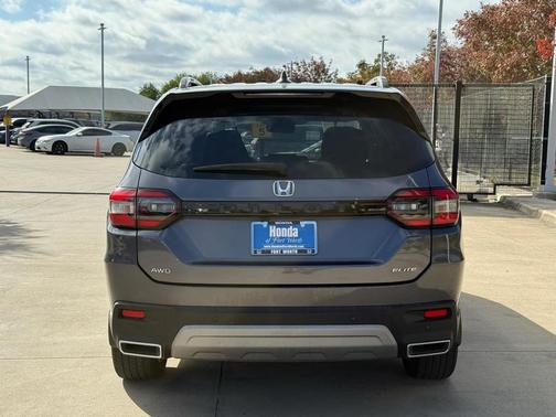 2023 Honda Pilot AWD Elite