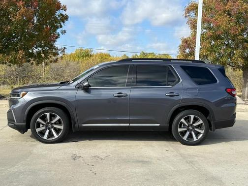 2023 Honda Pilot AWD Elite