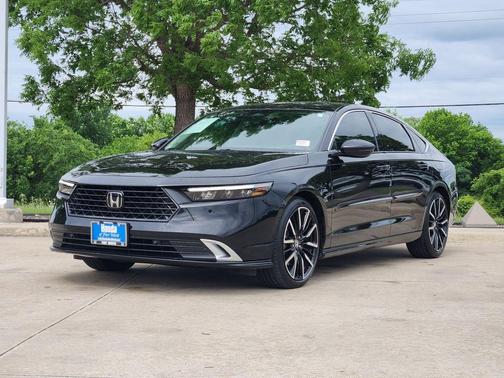 Crystal Black Pearl 2023 Honda Accord Hybrid Touring