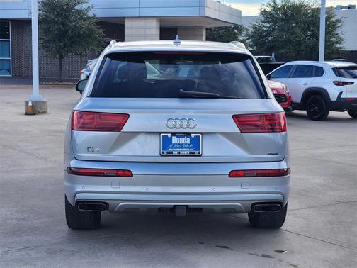 2019 Audi Q7 45 Premium Plus