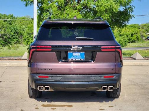2024 Chevrolet Traverse LT