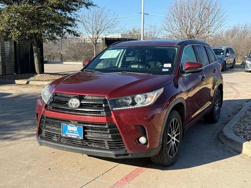 2017 Toyota Highlander SE