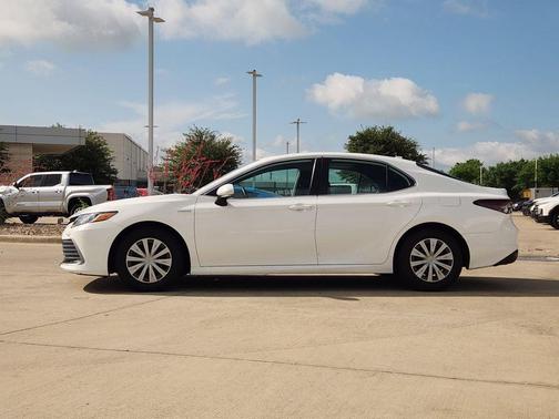 Super White 2021 Toyota Camry LE