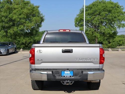 2015 Toyota Tundra SR5