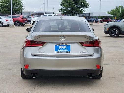 2015 Lexus IS 250 Crafted Line