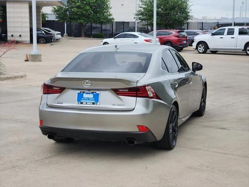 2015 Lexus IS 250 Crafted Line
