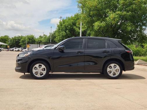Crystal Black Pearl 2025 Honda HR-V LX
