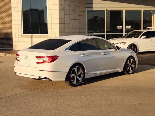 2020 Honda Accord Touring 2.0T