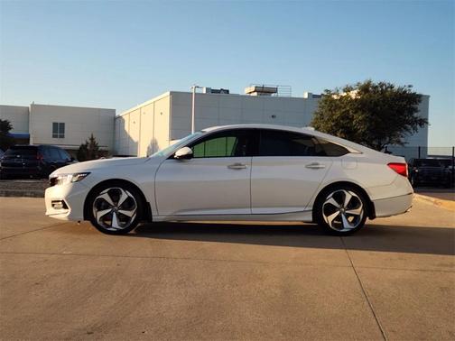 2020 Honda Accord Touring 2.0T