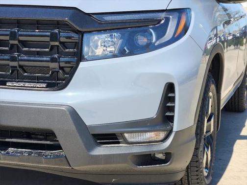 2025 Honda Ridgeline Black
