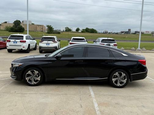 Crystal Black Pearl 2020 Honda Accord EX 1.5T