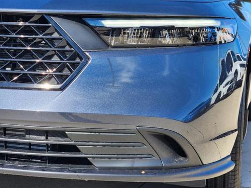 2025 Honda Accord LX 1.5T