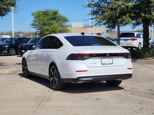 Platinum White Pearl 2026 Honda Accord SE