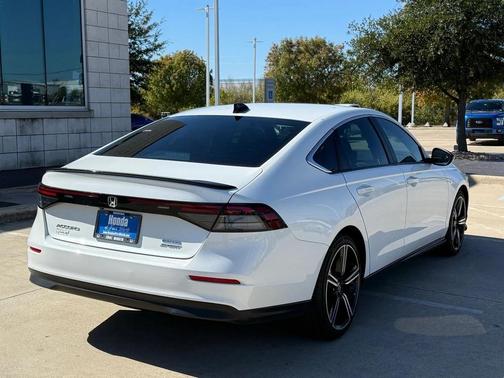 2024 Honda Accord Hybrid Base