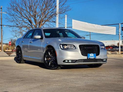 2023 Chrysler 300 S