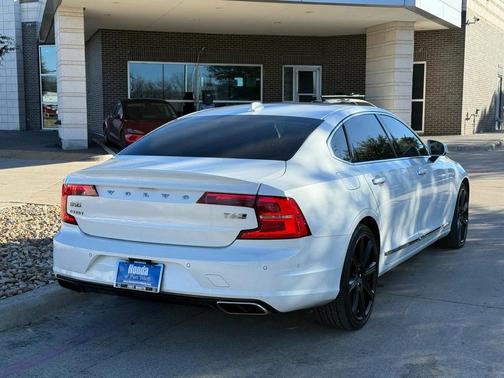 2018 Volvo S90 T6 Inscription