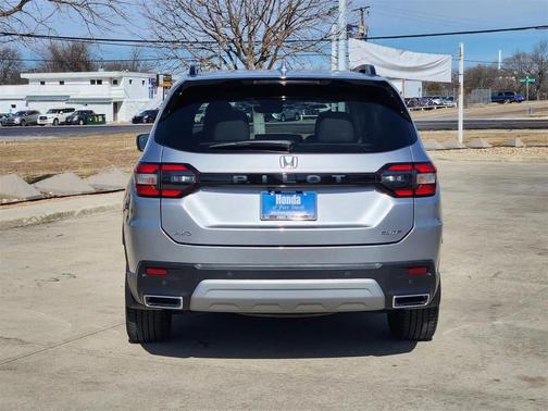 2023 Honda Pilot AWD Elite