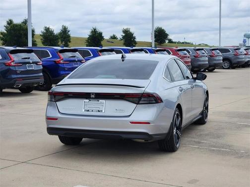 2025 Honda Accord Hybrid Base