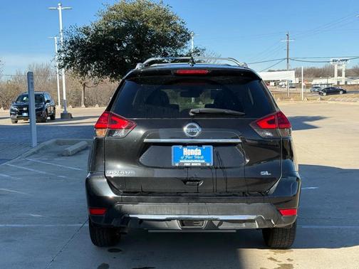 2017 Nissan Rogue SL