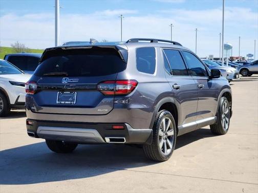 2025 Honda Pilot Elite