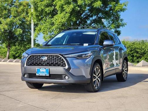 2023 Toyota Corolla Cross XLE