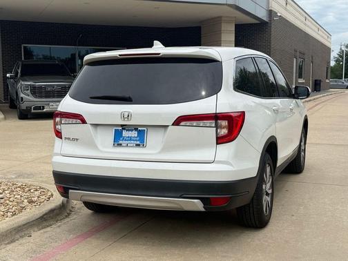 Platinum White Pearl 2022 Honda Pilot 2WD EX-L
