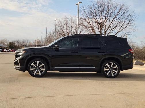2024 Honda Pilot Touring 8-Passenger