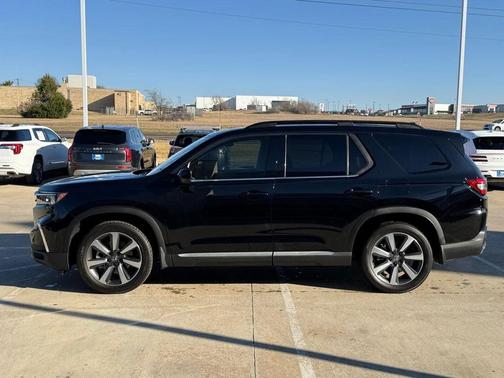 2024 Honda Pilot Touring 8-Passenger