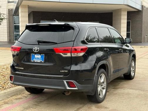 2017 Toyota Highlander Limited