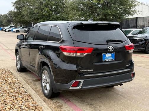 2017 Toyota Highlander Limited