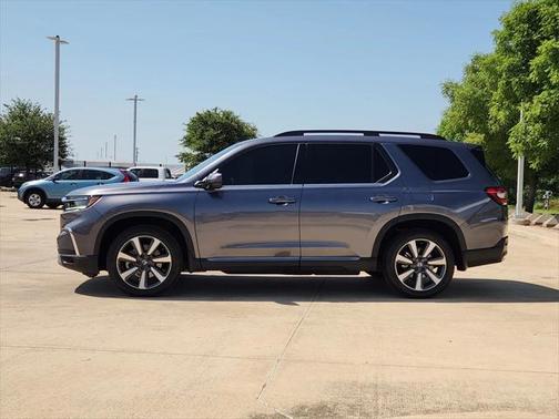2023 Honda Pilot Touring 8-Passenger