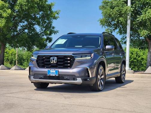2023 Honda Pilot Touring 8-Passenger